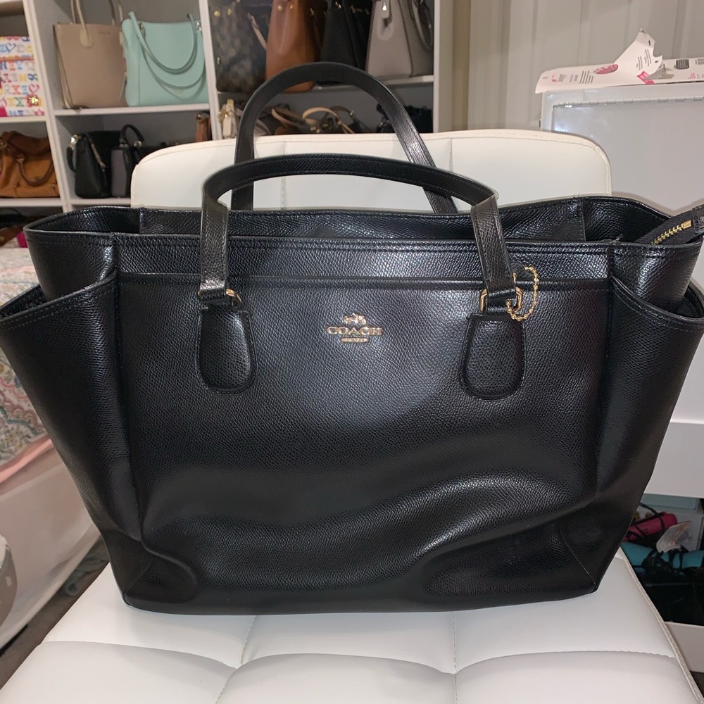 Coach diaper bag 😍